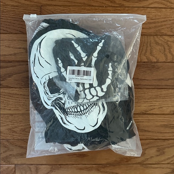 NWT Kids Skeleton Costume Glow in The Dark Skeleton Halloween Costume age 9-11 - Picture 5 of 16